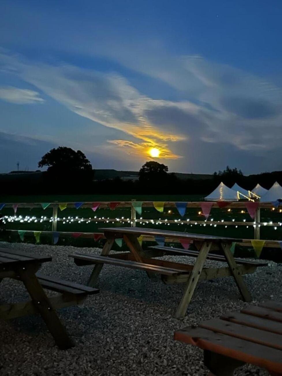 Country View Camping Bratton Exterior foto